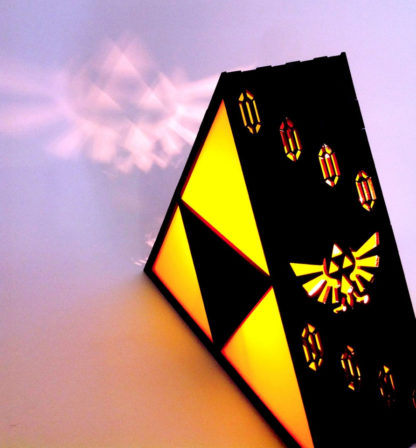 Zelda Triforce Lamp - Image 3